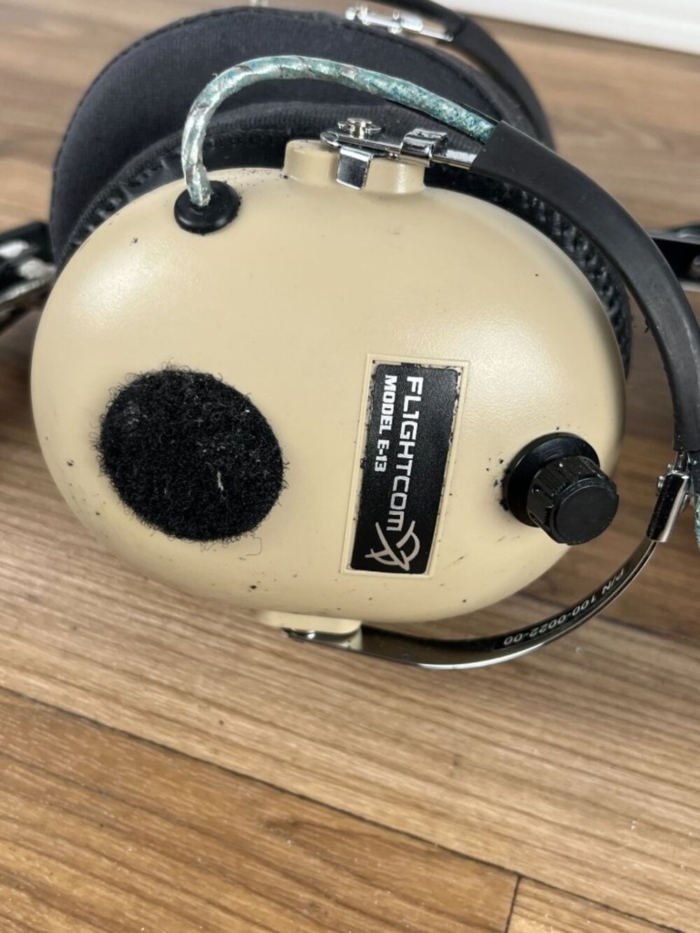 E-13 ANR Flightcom Military Headset With Case And Manual E13 UNtested AS-IS - Picture 16 of 16